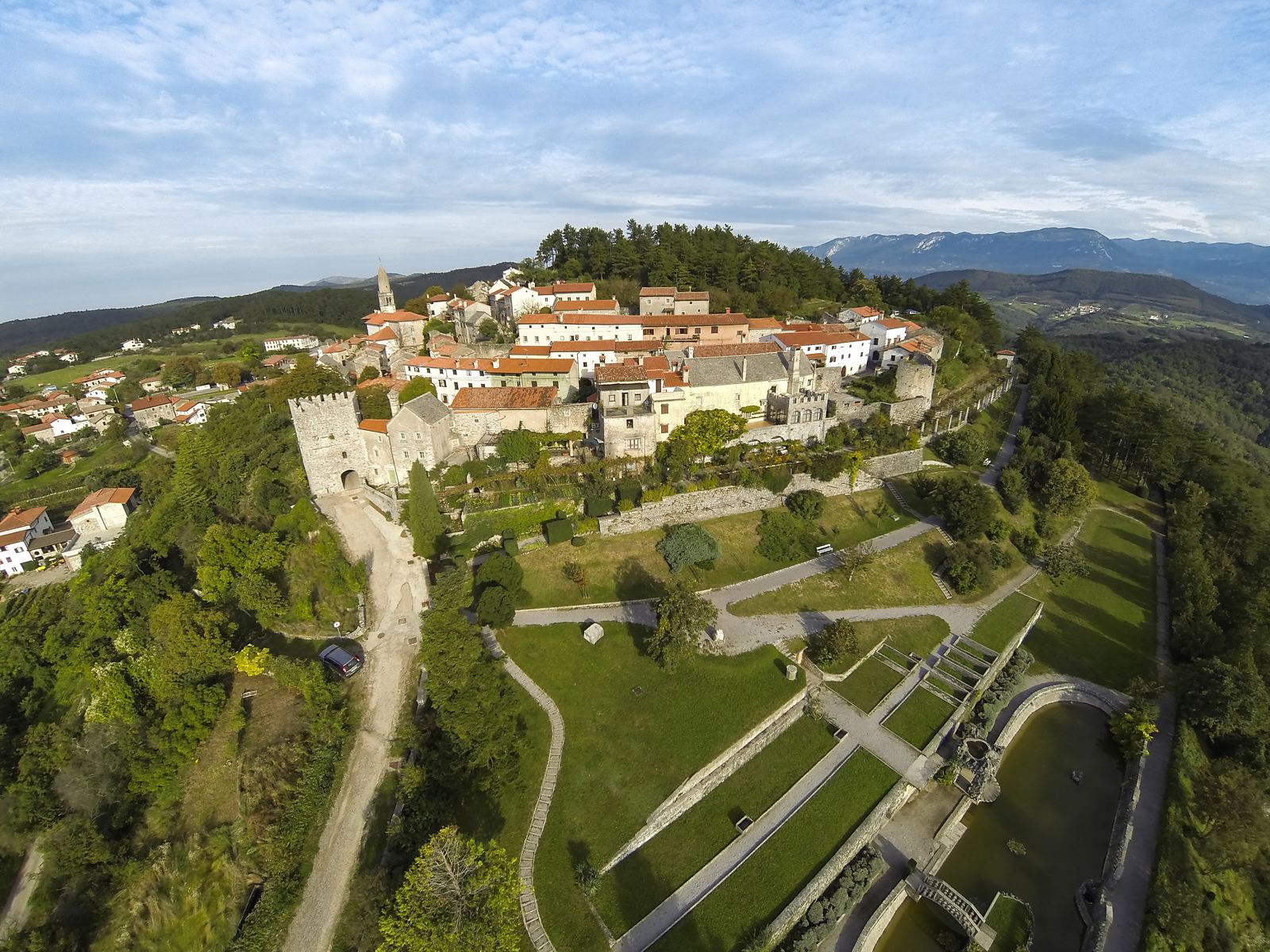 Štanjel, Kras, Slovinsko. Foto: Dejan Šuc, Archiv Občina Komen